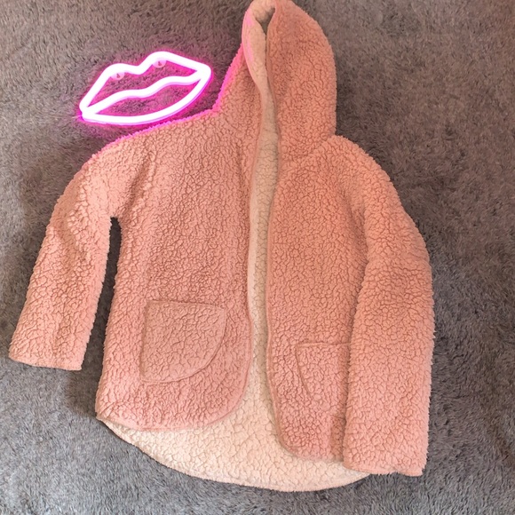 Reversible fluffy jacket